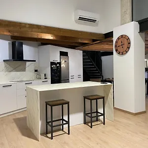 Apartamento Industrial, Manresa